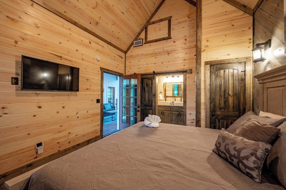 Master bedroom #3 (sleeps 2)