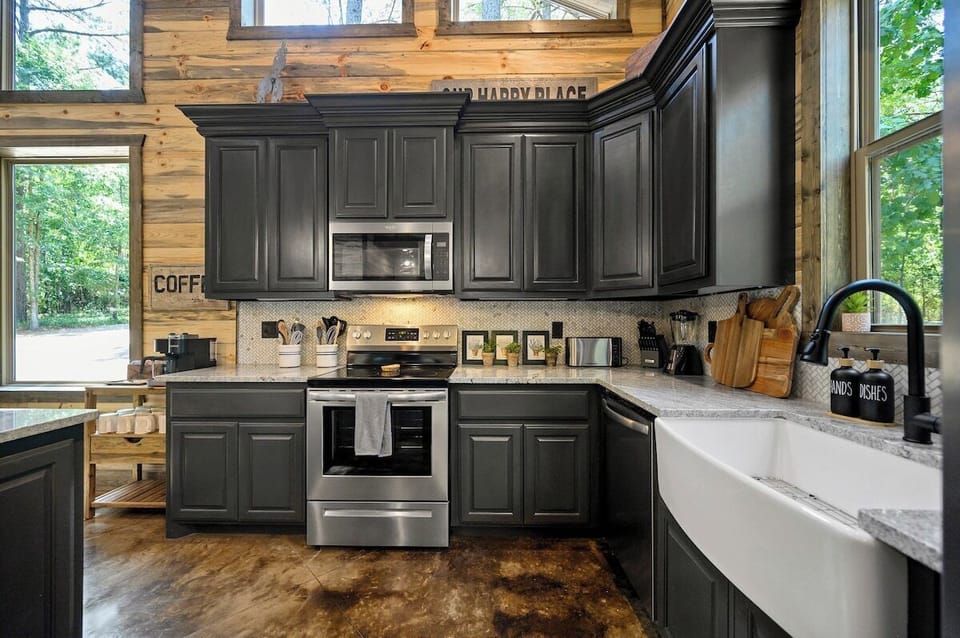Modern kitchen.