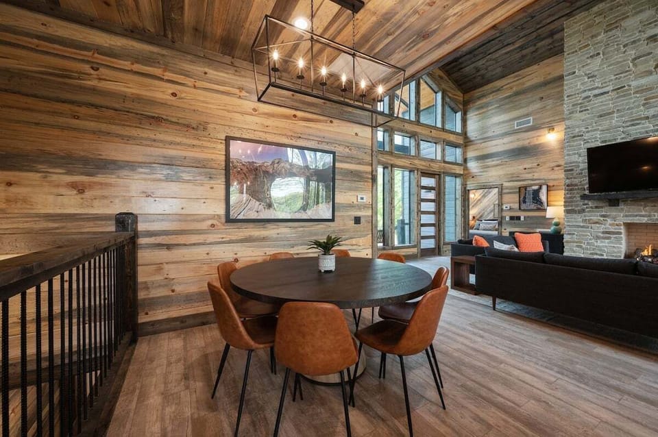 Dining table seats 8 with additional seating for 5 at the breakfast bar