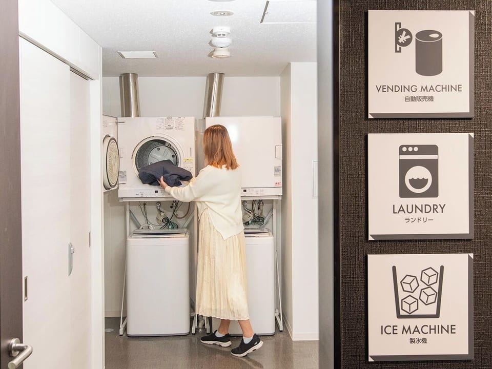 [Facilities] Washing machines, dryers, vending machines, and ice machines are available 24 hours a day. Long-term stays are also possible in comfort.