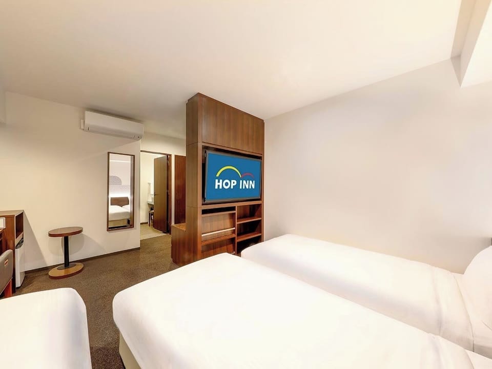 [Deluxe Twin Room with Sofa Bed/22㎡]
