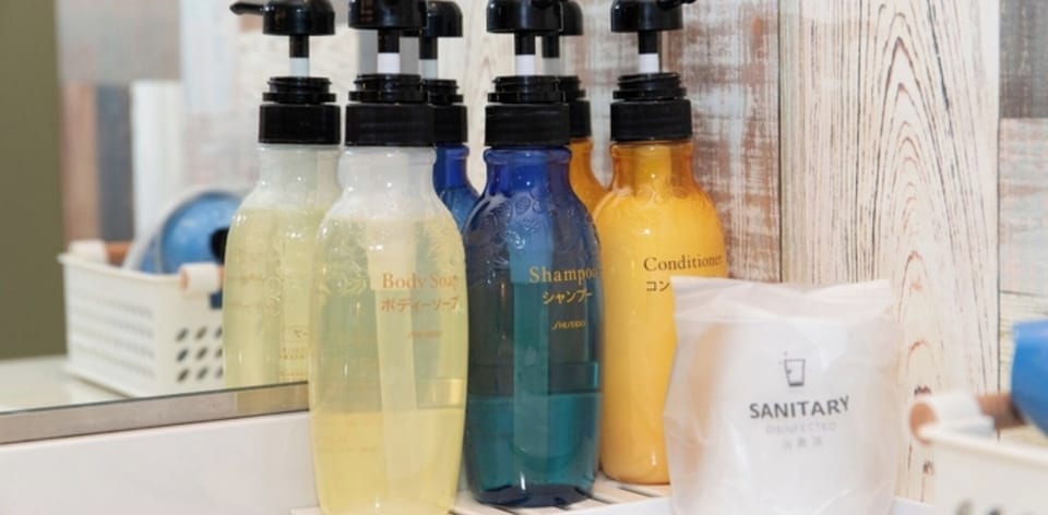 Bathroom amenities