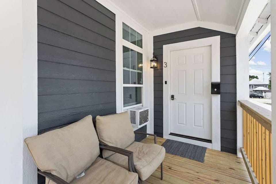 Outdoor handout area.