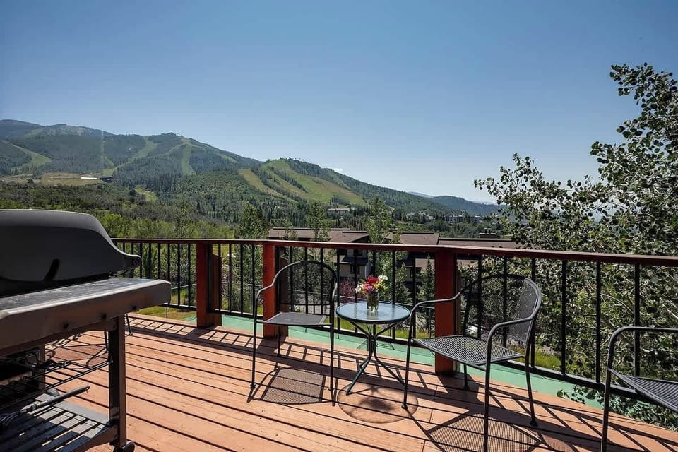 Top level balcony