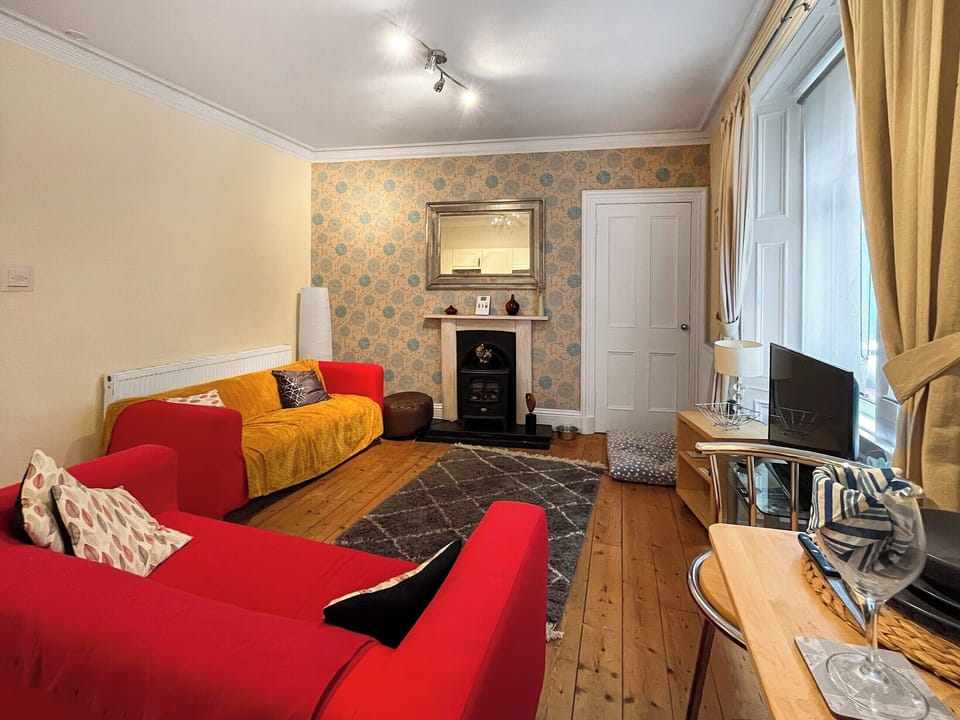 Living area | Allars Bank, Hawick