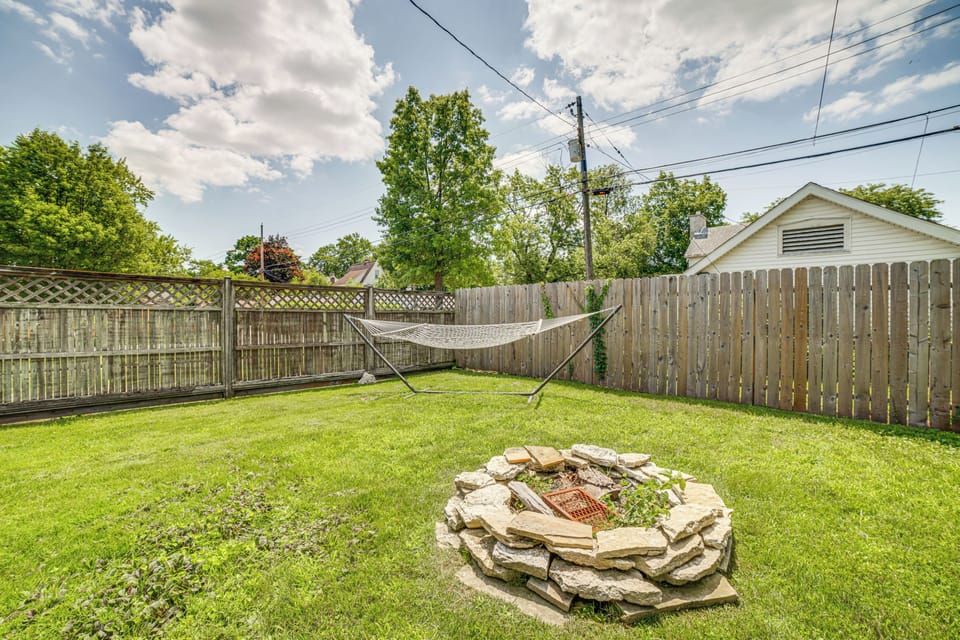 Fenced Backyard | Gas Grill | Charcoal Smoker | Fire Pit | Picnic Table