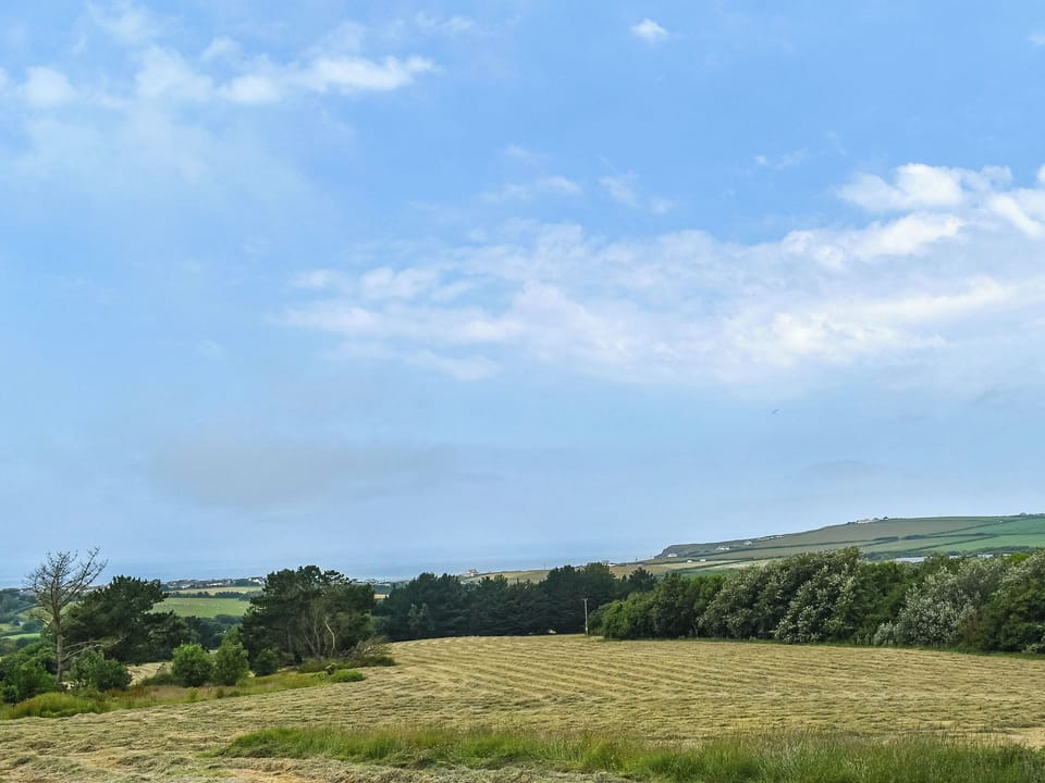 Surrounding area | Dizzard Cottage, Bude