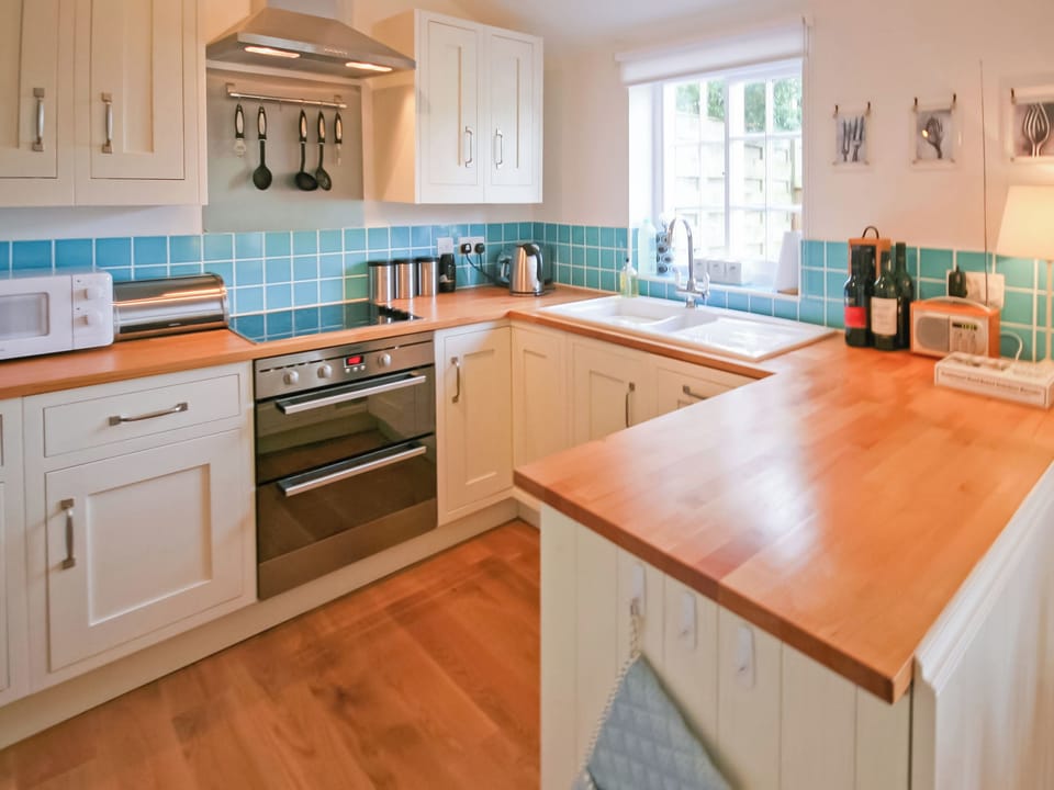 Kitchen | Yew Tree Cottage, Burythorpe