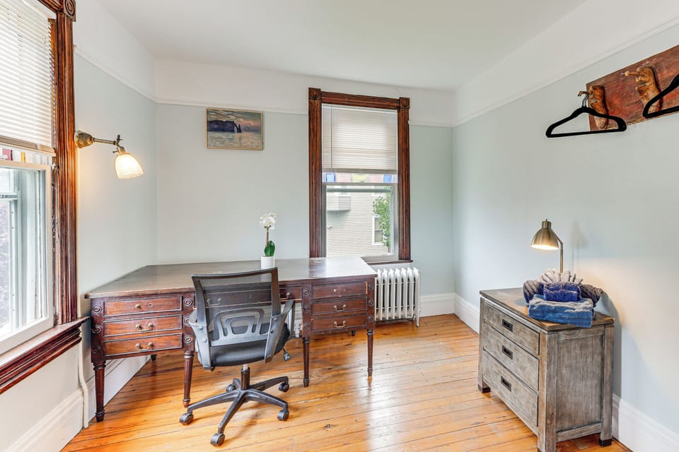 Bedroom 3 (Home Office) | Full Sleeper Sofa | 2nd Floor