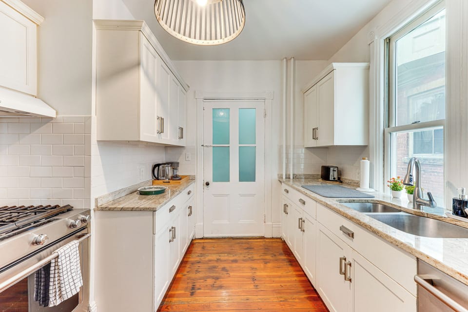 Kitchen | Cooking Basics Supplied | 1st Floor