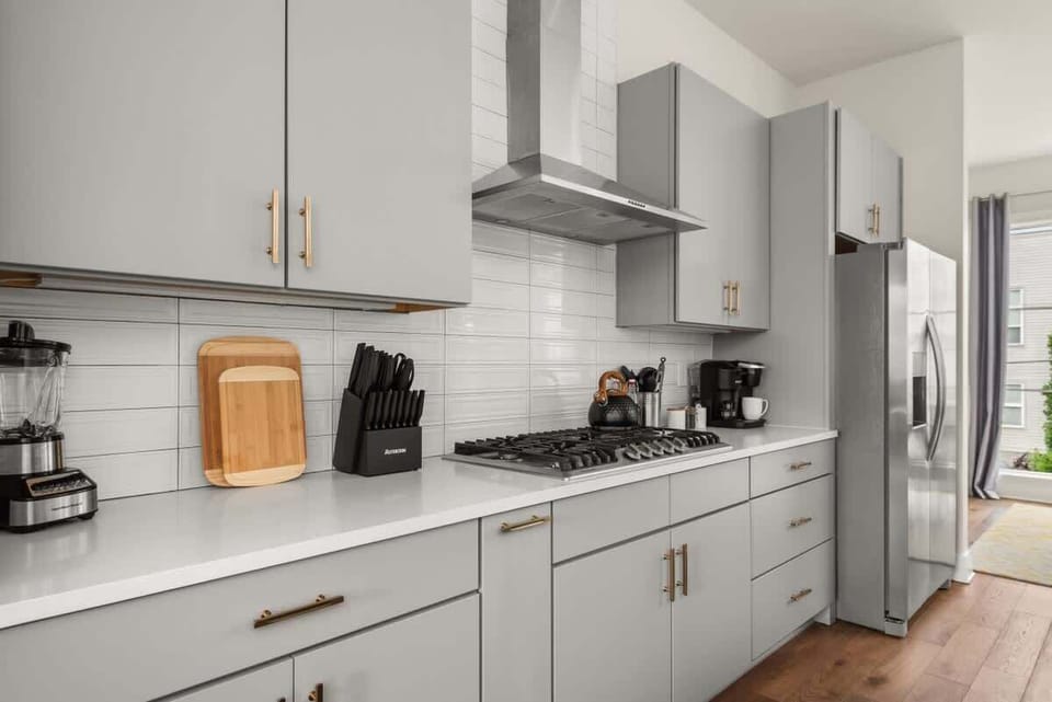 Fully Equipped Kitchen with Modern Appliances, and gas stove