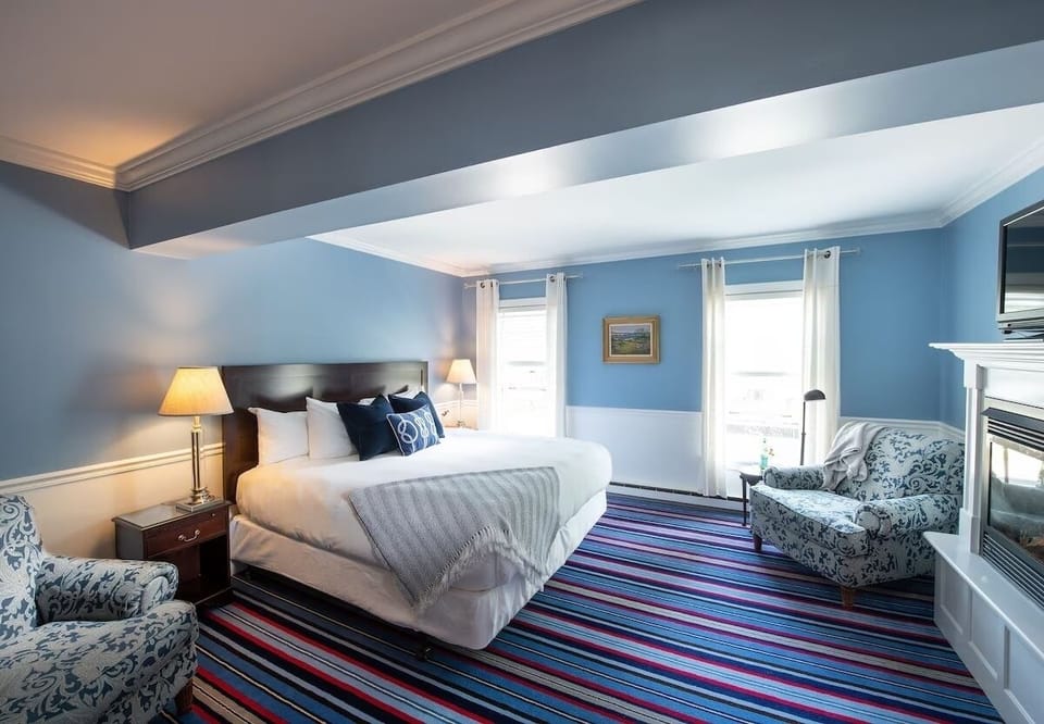 King size bed