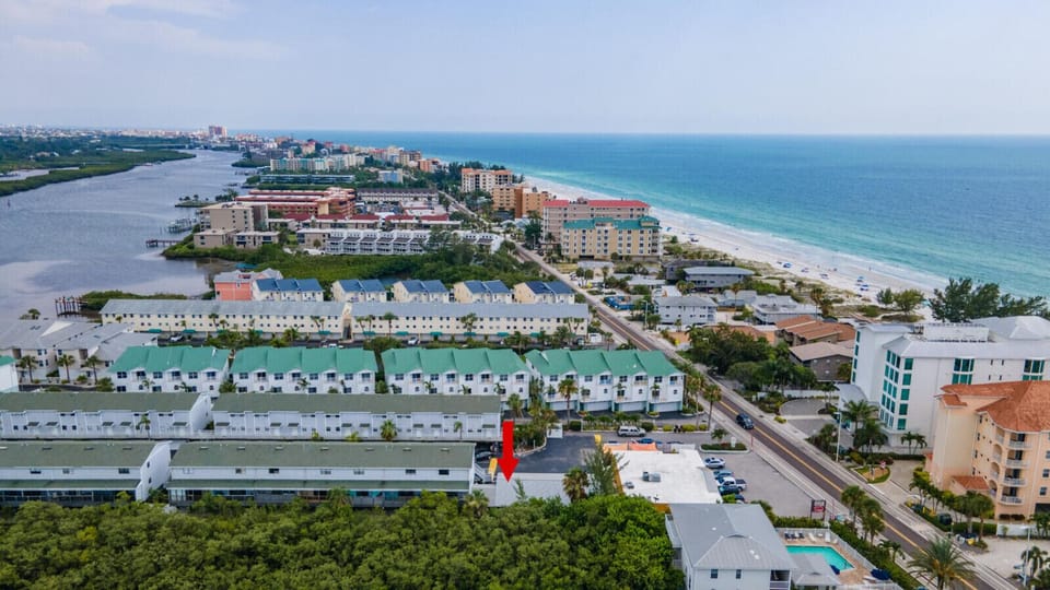 Located between the beach and the intercoastal