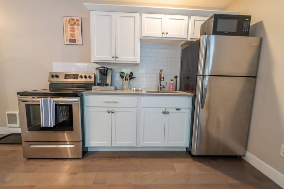 ADU: Kitchenette