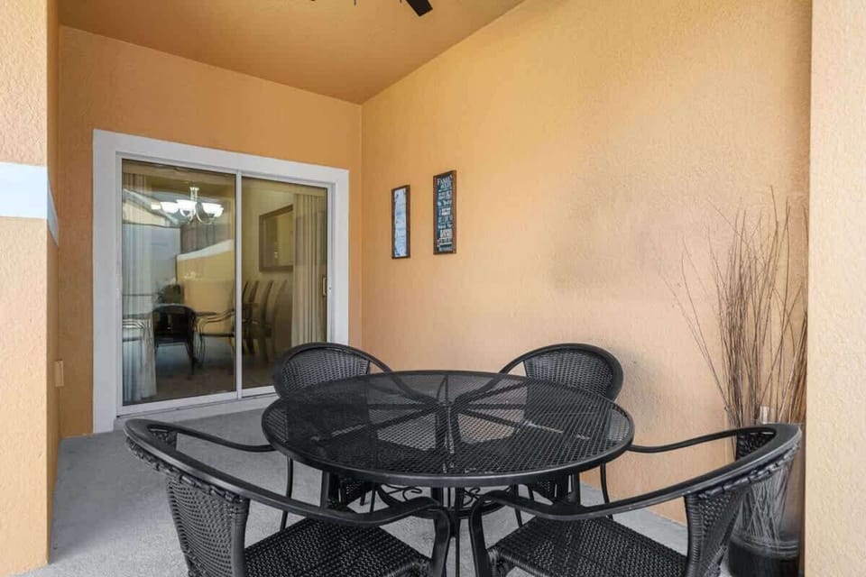 Pool Deck - Outdoor Furniture