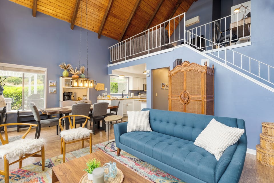 Open living area makes it easy for your group to connect.