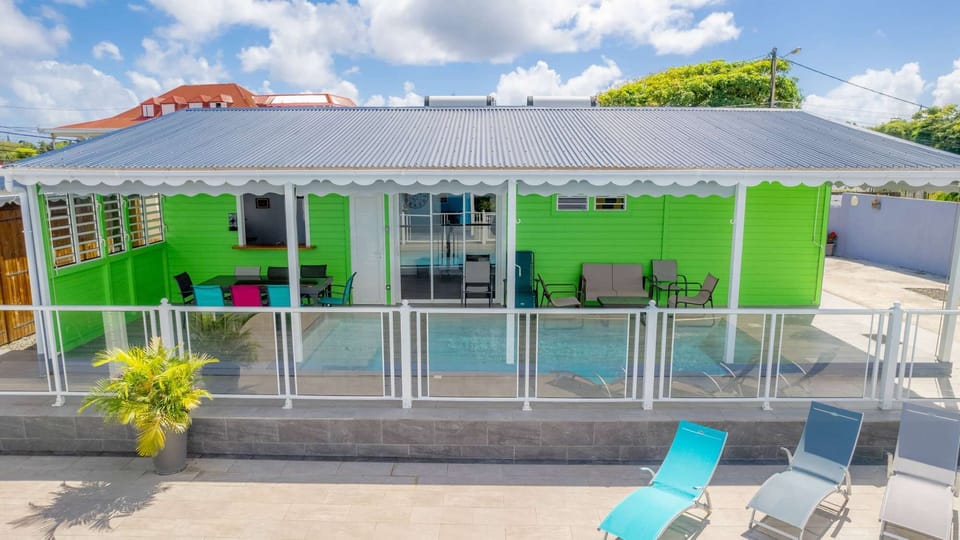 Vue sur piscine