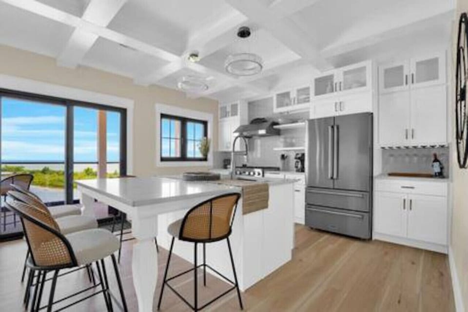 Unit 4 Kitchen