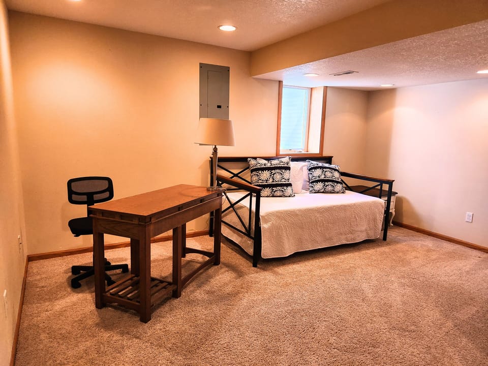 Downstairs that be used as a bedroom, office or play room