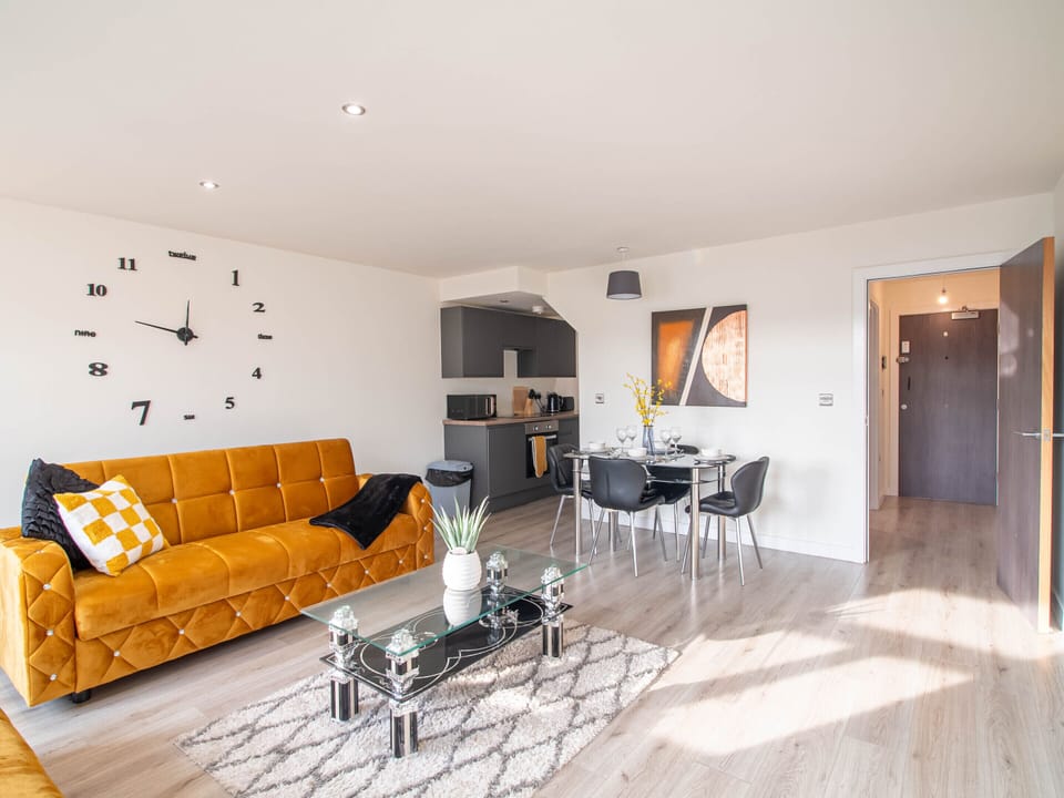 Living Room / Lounge