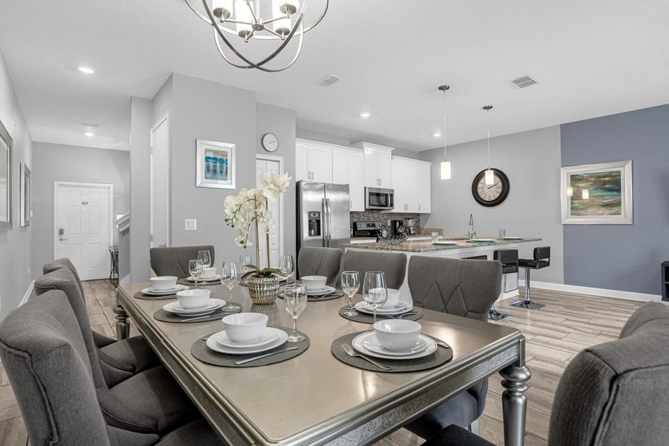 Beautiful Open Concept Layout Design