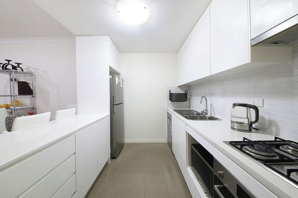 Full kitchen 
