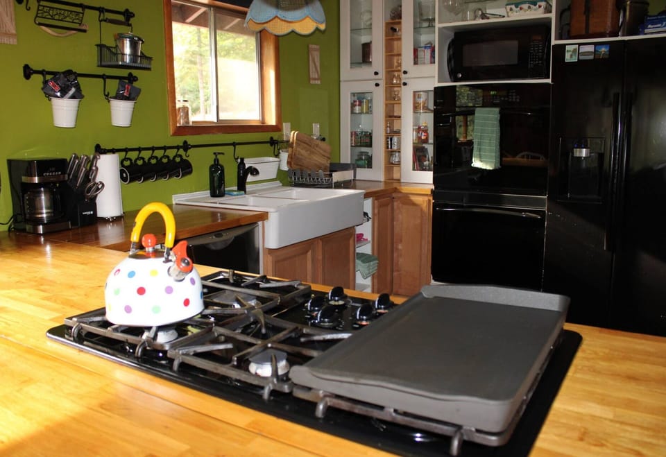 Upstairs kitchen 
