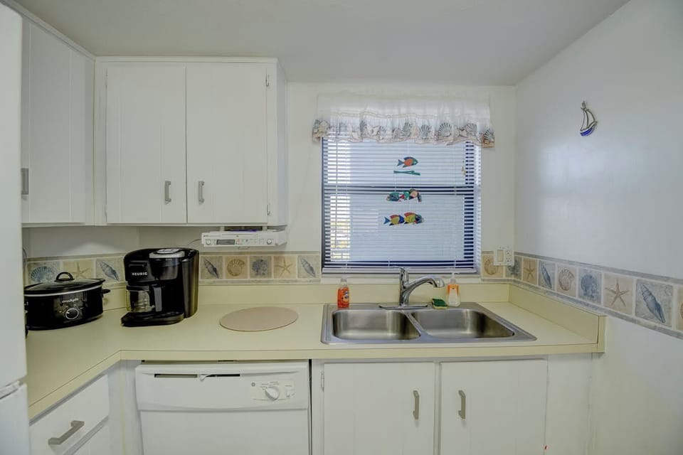 3800 S. Atlantic Ave (28)
