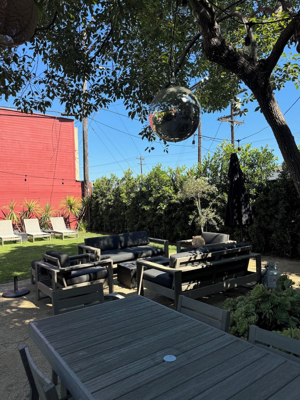 Outdoor dining