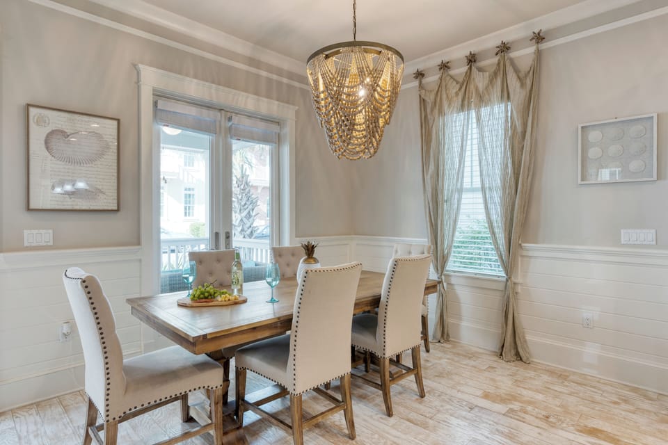 Dining table with seating for 6.