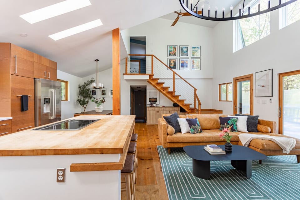 Bright, airy main level