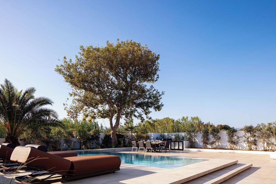 Nuera I spans across 270m² and features five beautifully appointed bedrooms, comfortably welcoming 10 guests