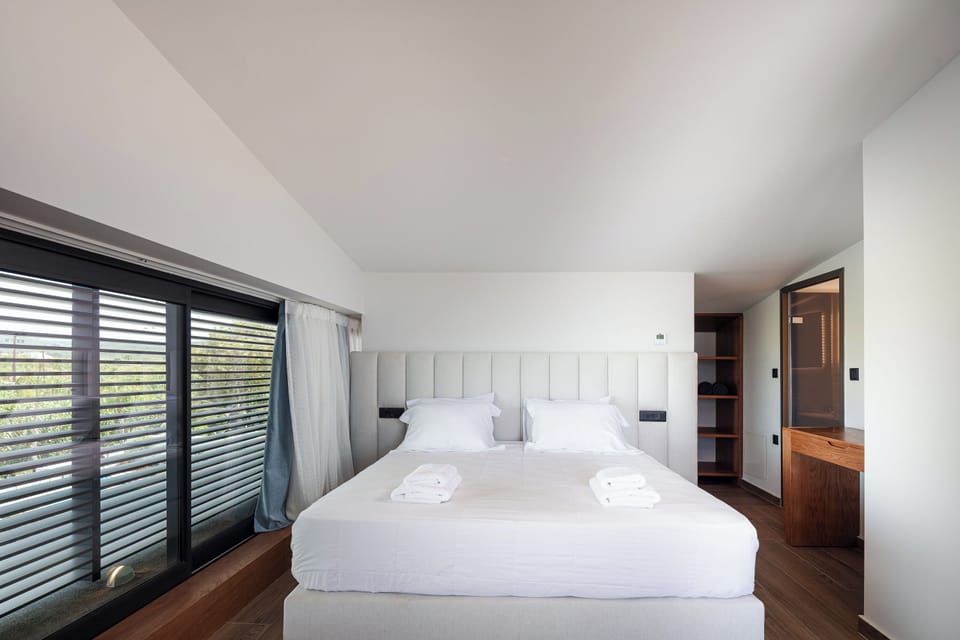 Fourth bedroom located in the Attic