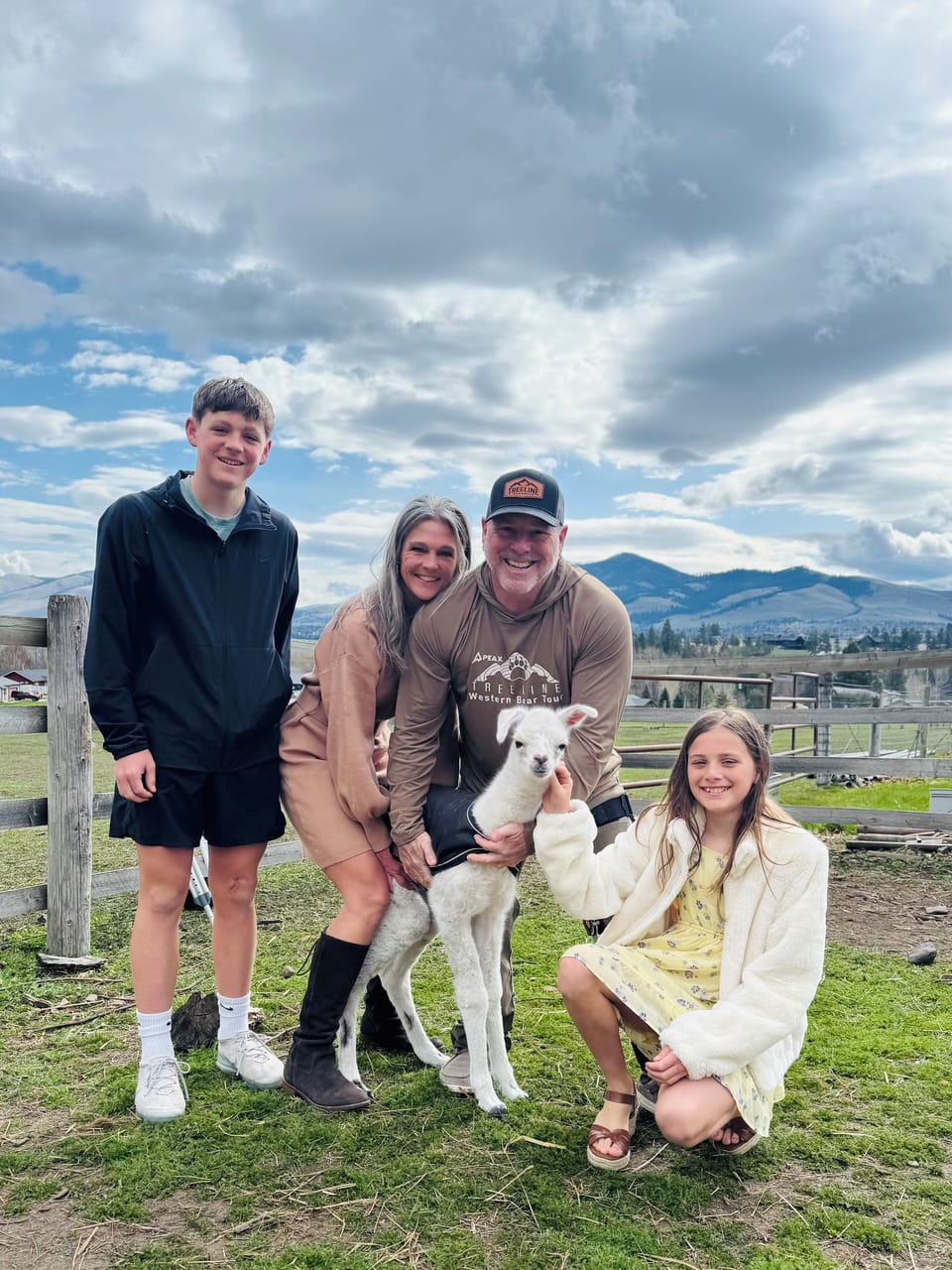 It is possible to visit the babies and even do a picture so please ask us!