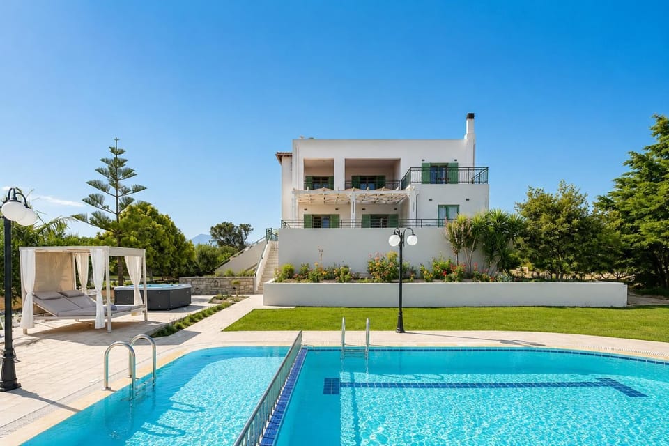 Beautiful villa with private pool and terrace with sea views