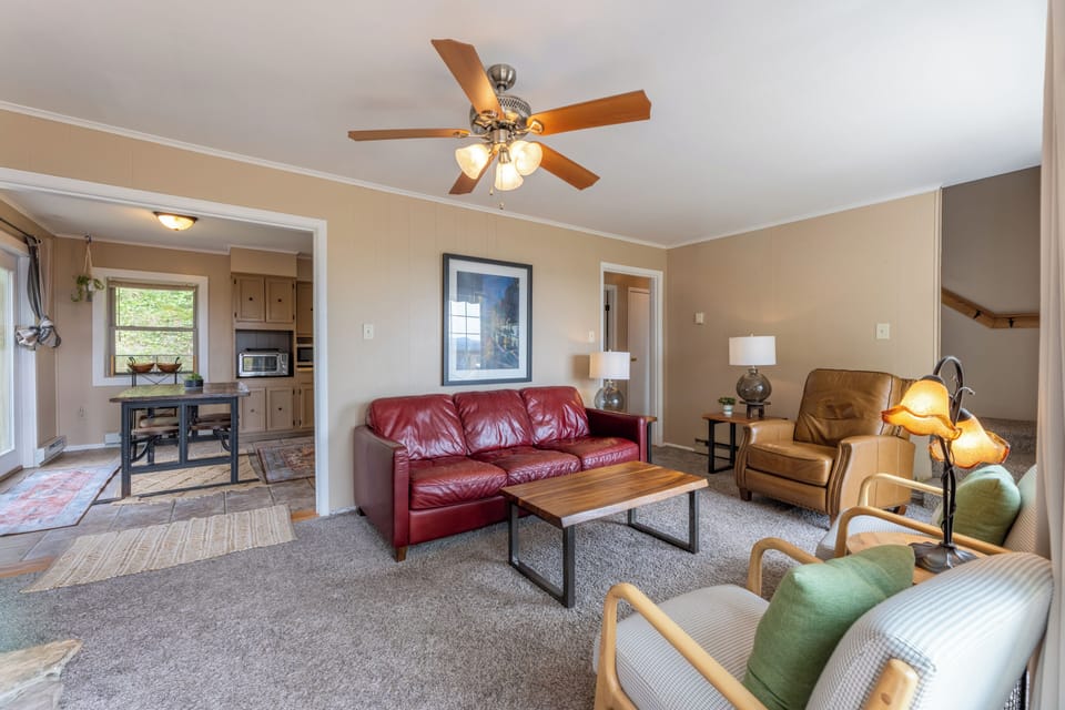 Kitchen & dining off the living room