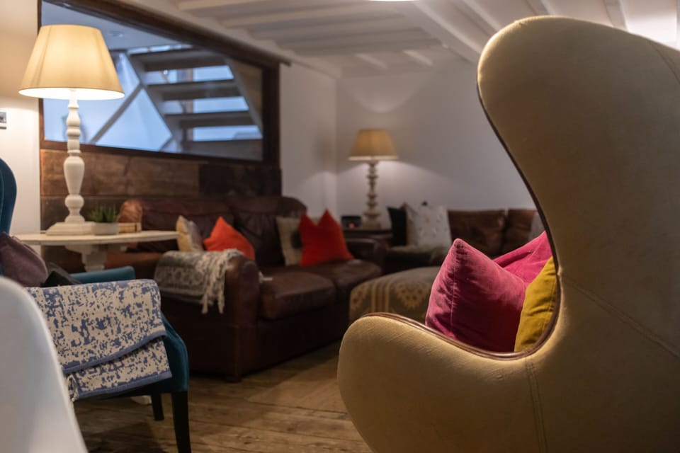 Sitting area