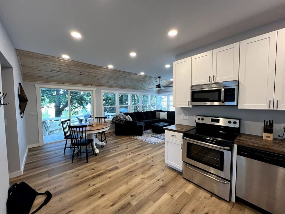 Main living area with open very spacious floor plan