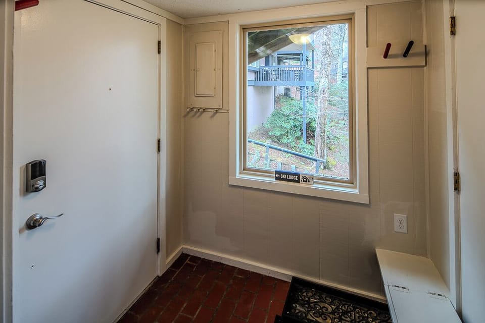 Foyer/Entry Room