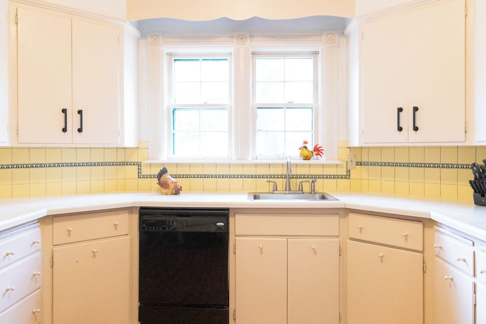 Kitchen | 1st Floor | Keurig & Drip Coffee Makers | Dishwasher | Cooking Basics