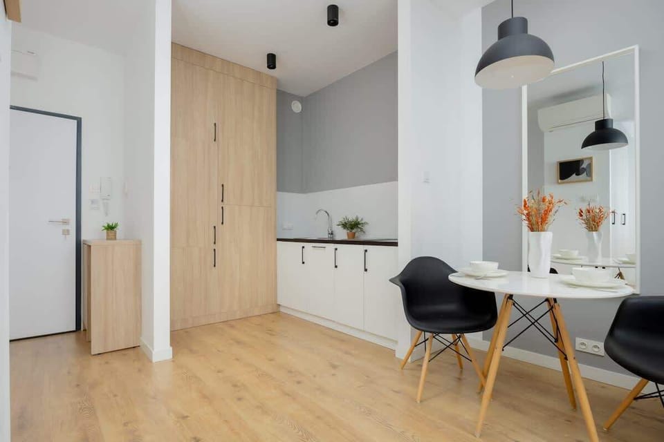 The fully equipped kitchenette includes everything you need for a home-cooked meal.