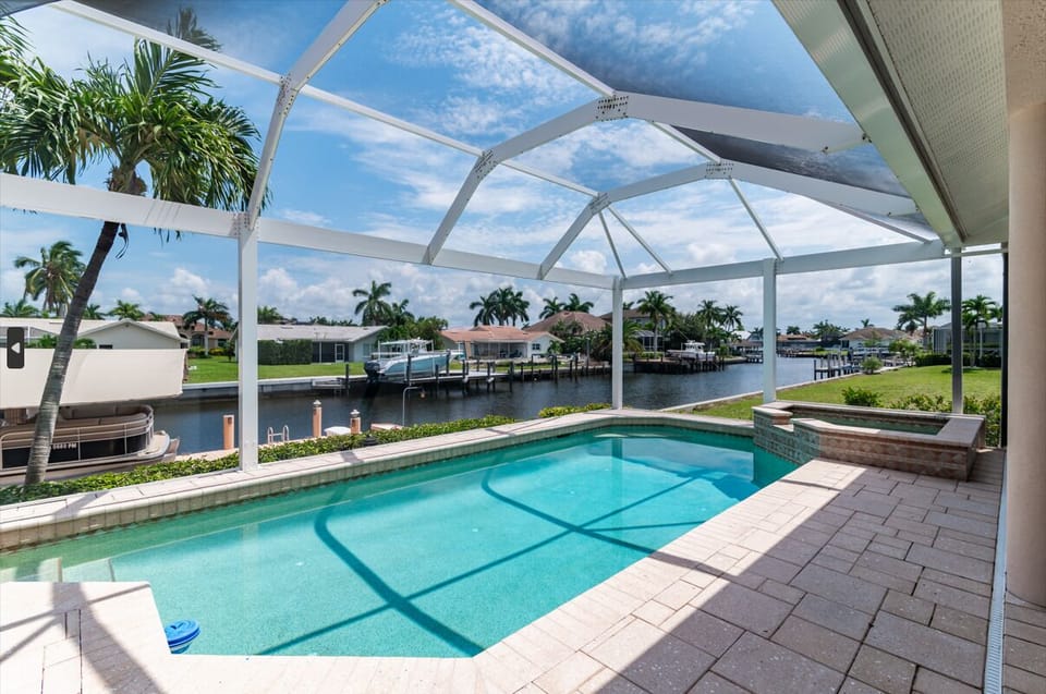 Heated Pool & SPA
