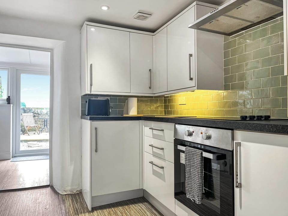 Kitchen | Cricketer&rsquo;s Cottage, Ipstones, near Leek