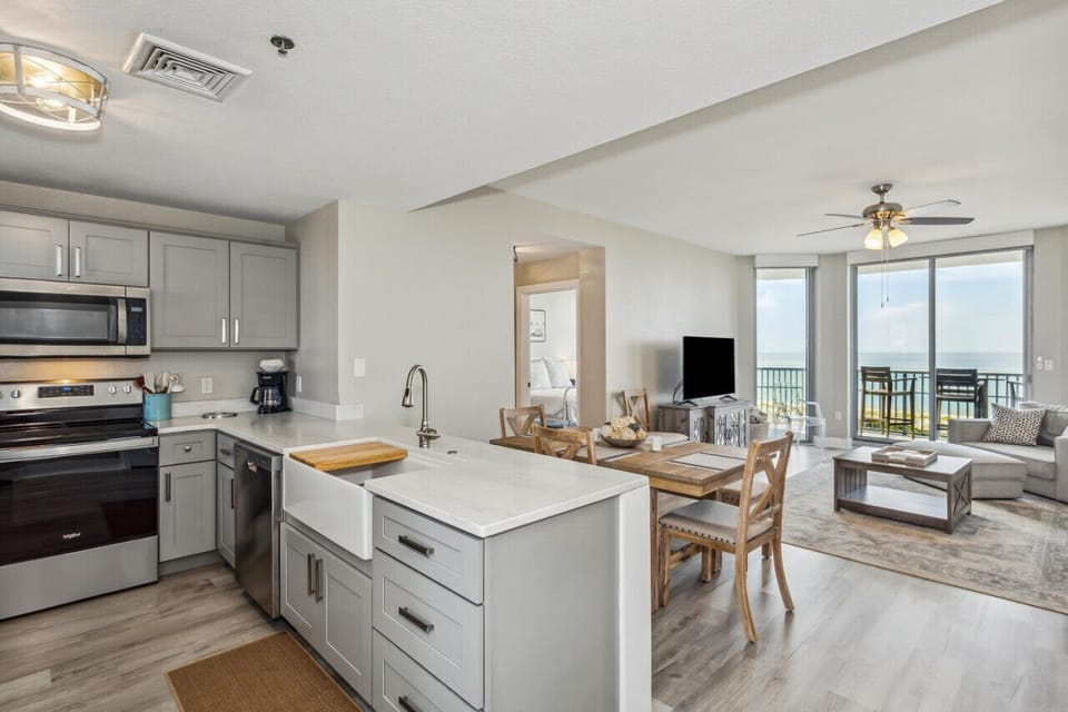 Kitchen/Dining/Living Room