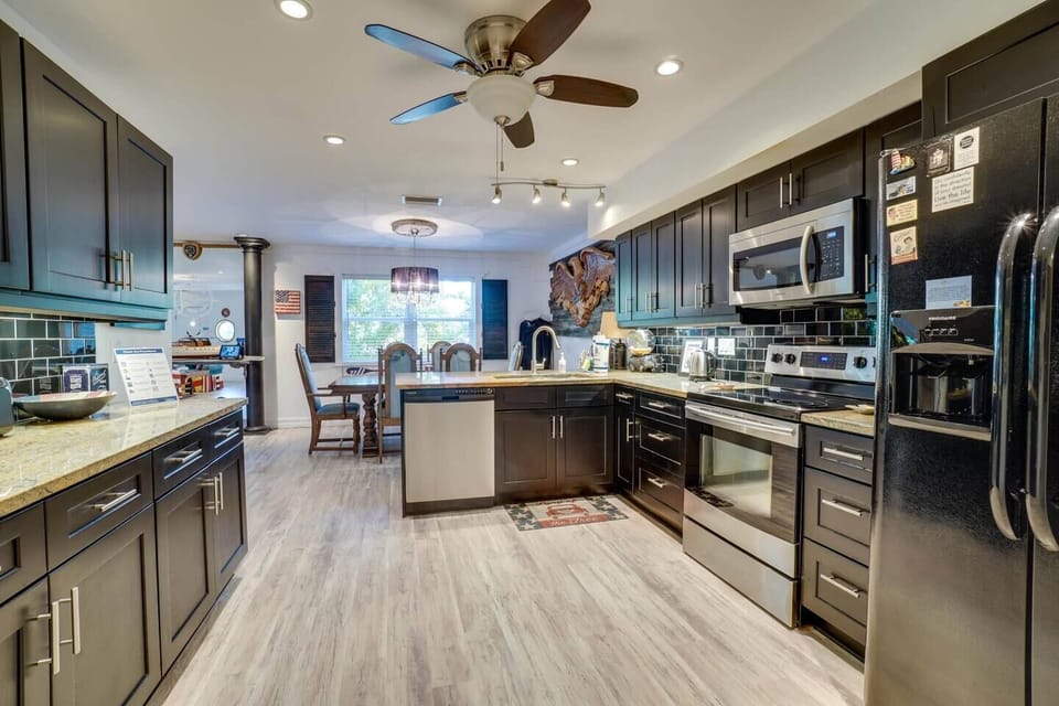 Kitchen - large sink, dishwasher, large fridge/freezer
