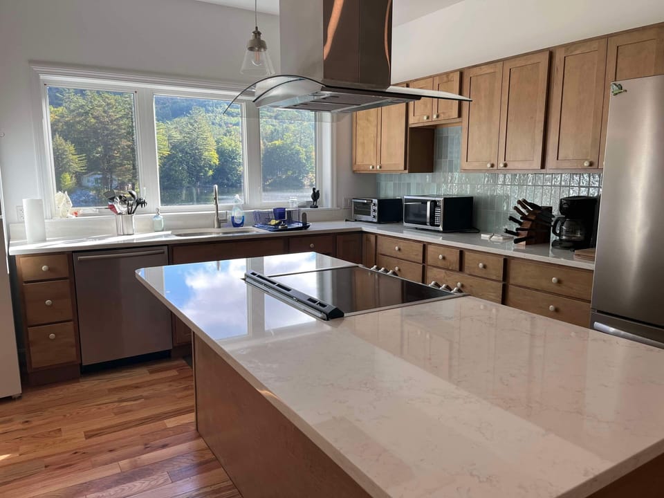 Kitchen photo with updated backsplash!