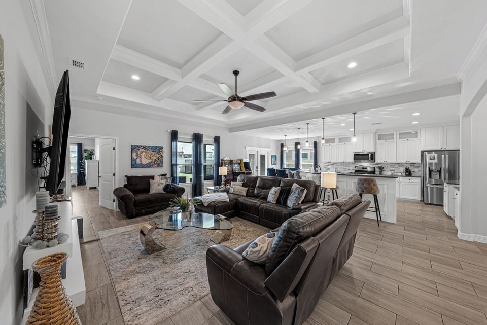 3034 Oakdale Crossing Ct Corpus Christi TX 78418 USA Living room DSC07667