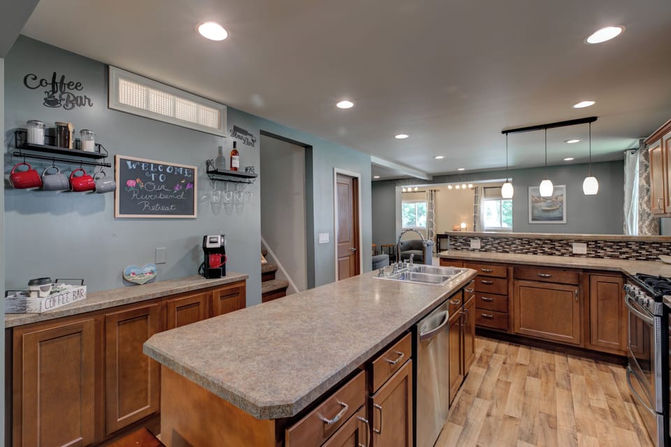 Huge open kitchen to prepare meals with family and friends