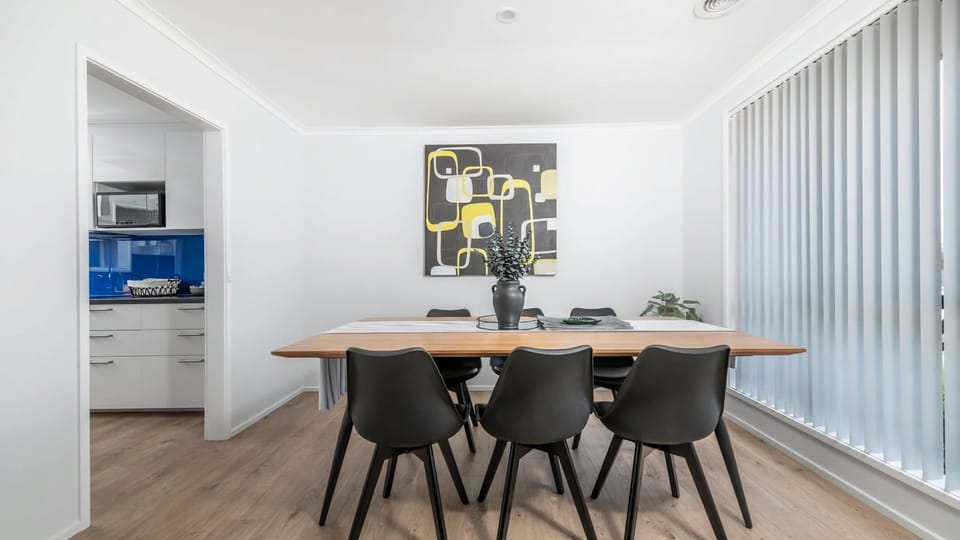 Designed for relaxed and enjoyable meals.