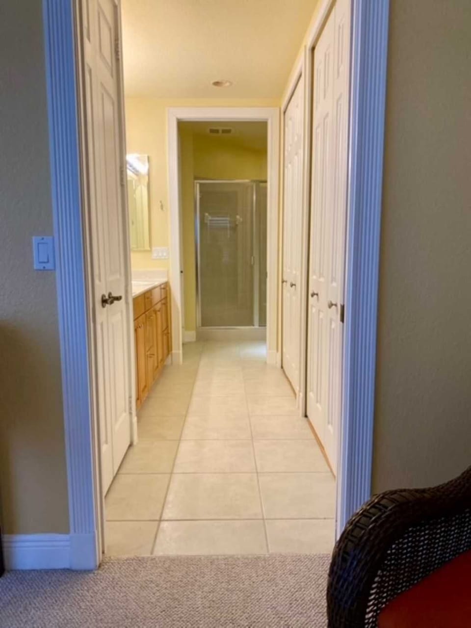 Bath 1 closets